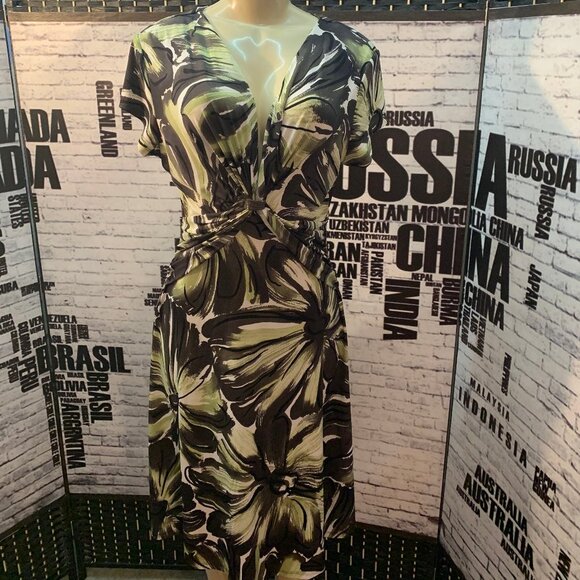 Connected Green Print Knotted Front V-Neck Dress - Picture 1 of 6